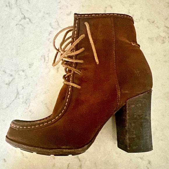Vintage Frye suede bootie - Picture 1 of 4